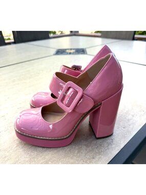Steve Madden Tarrah Pink Patent Platform Mary Jane Heels